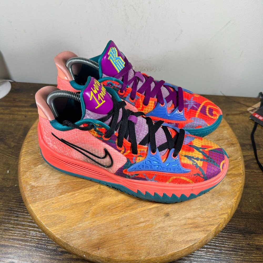 Nike Kyrie Low 4 EP 1 World 1 People Red Shoes Men's Size 8 CZ0105-600